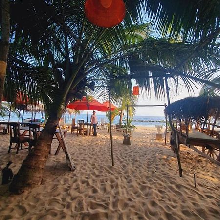 Blue Horizon Beach Hotel Tangalle Dış mekan fotoğraf