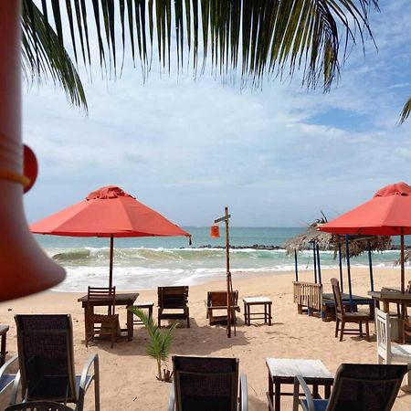 Blue Horizon Beach Hotel Tangalle Dış mekan fotoğraf