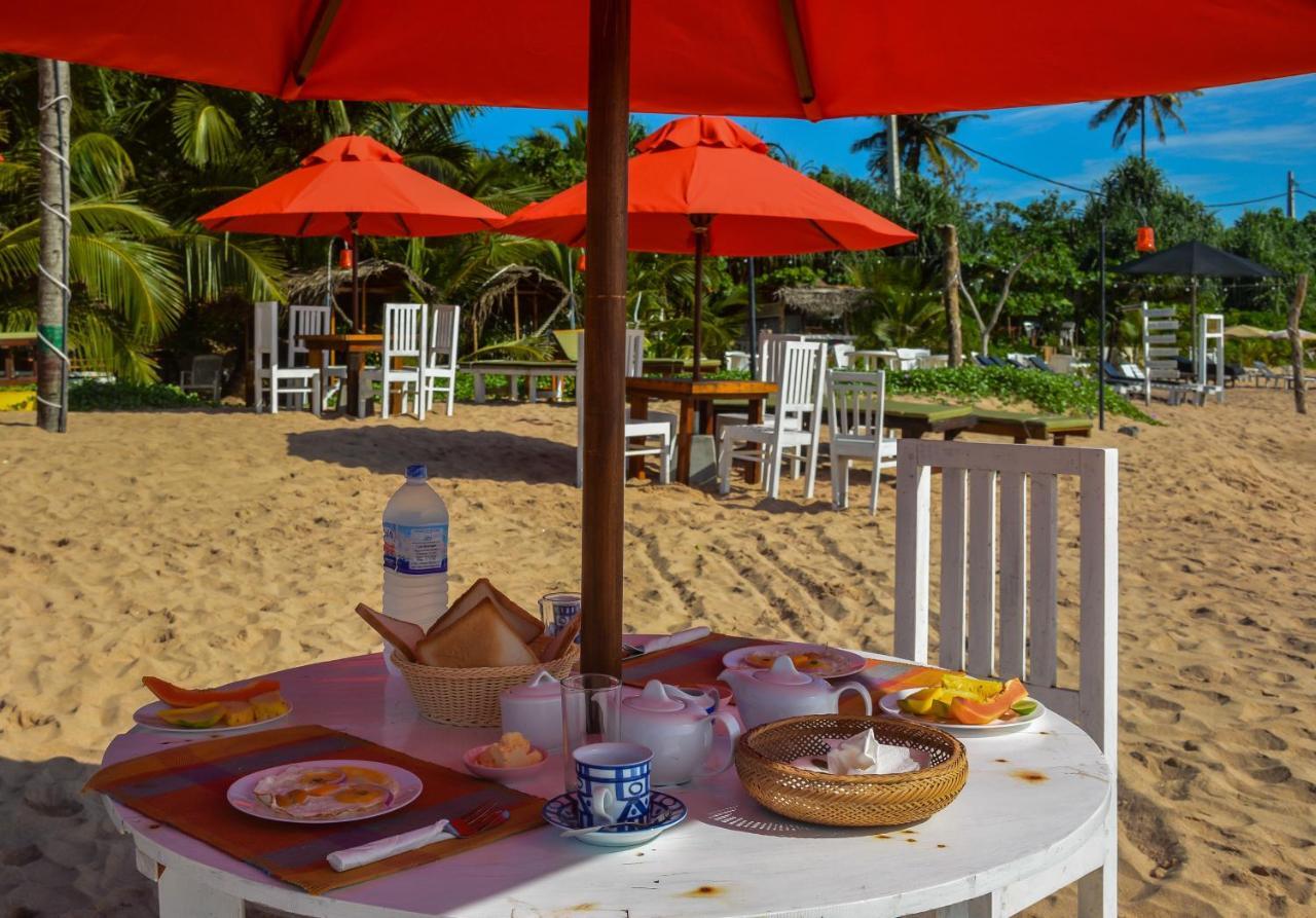 Blue Horizon Beach Hotel Tangalle Dış mekan fotoğraf